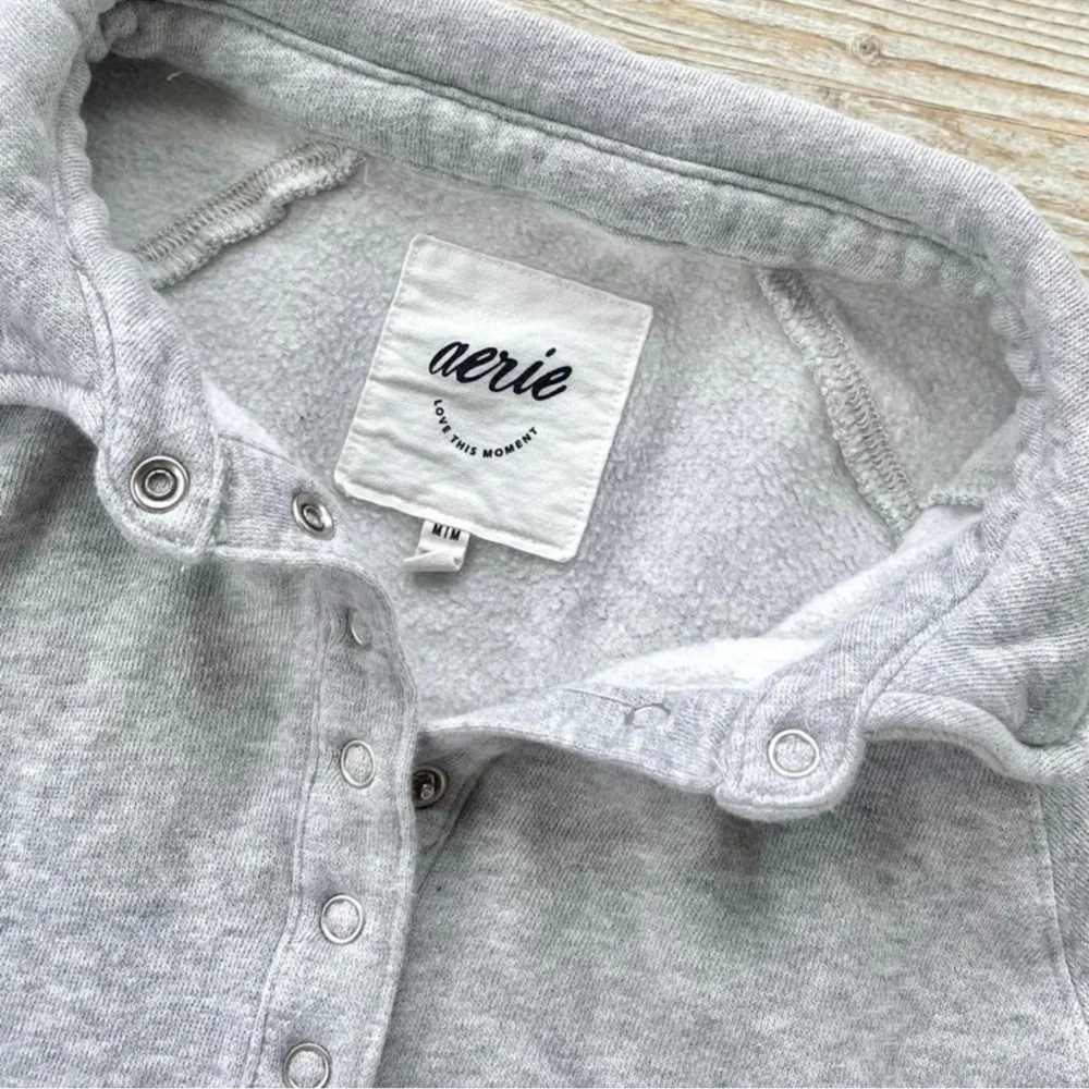 Aerie Cropped Collared Henley Sweatshirt | Heather
Grey M - Picture 3 of 4